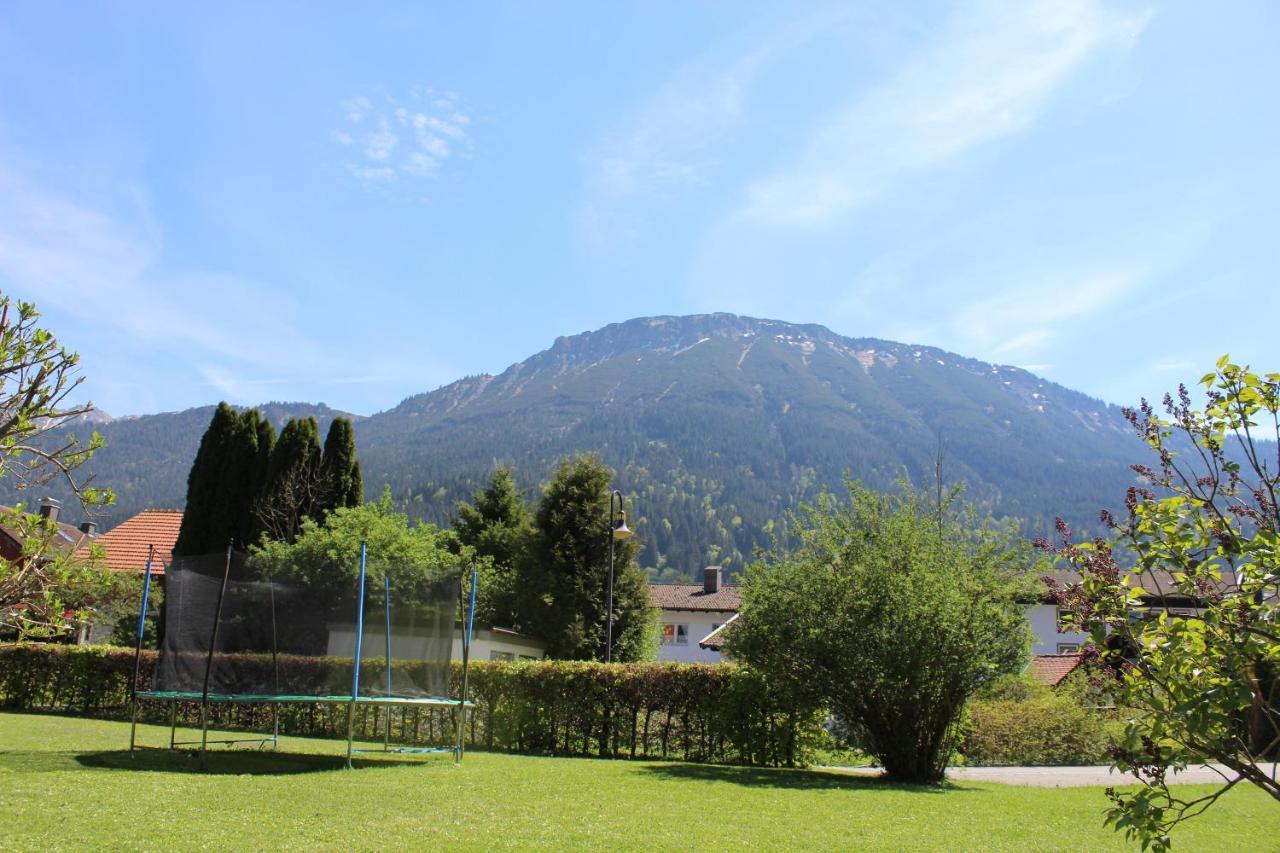 Appartement-Hotel Happy Kienberg Pfronten Bagian luar foto